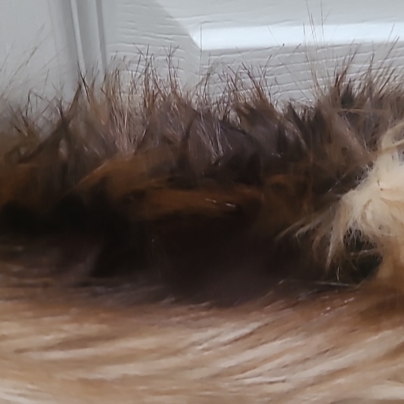 Sleeveless faux fur Jacket - Picture 6 of 8